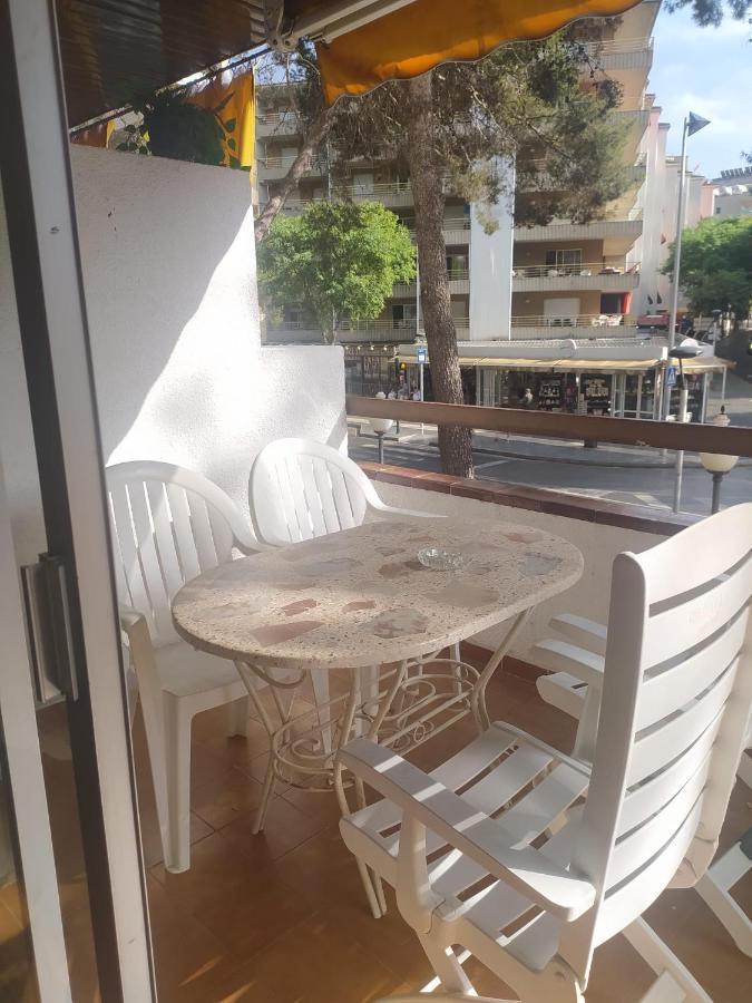 Llum Salou Apartment Bagian luar foto